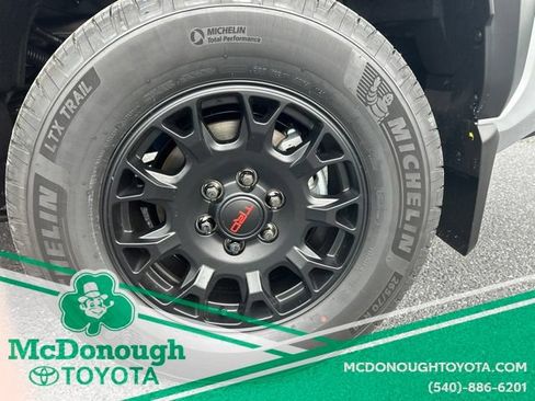 New 2026 Toyota 4Runner TRD Off-Road Premium w/ Tow Technology Package AWD/4WD image 26