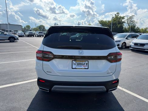 Used 2025 Honda Pilot Elite image 7