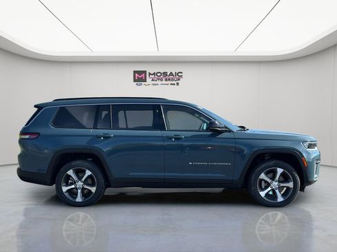 New 2026 Jeep Grand Cherokee L Limited AWD/4WD image 9