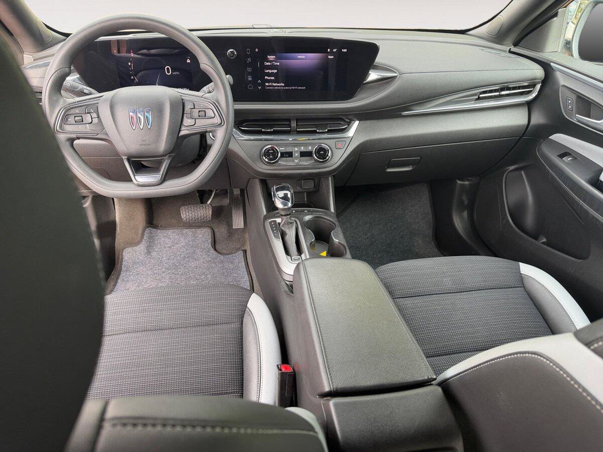 Used 2025 Buick Envista Preferred FWD image 10