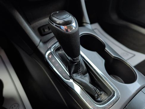 Used 2019 Chevrolet Cruze LT w/ LT Fleet Convenience Package image 16