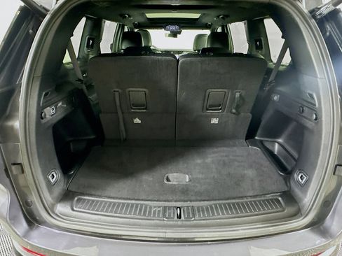 Used 2024 Jeep Grand Cherokee L Limited w/ Luxury Tech Group II image 31