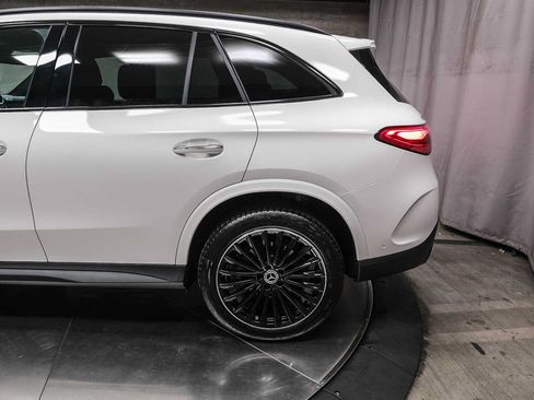 Certified 2026 Mercedes-Benz GLC 300 image 8