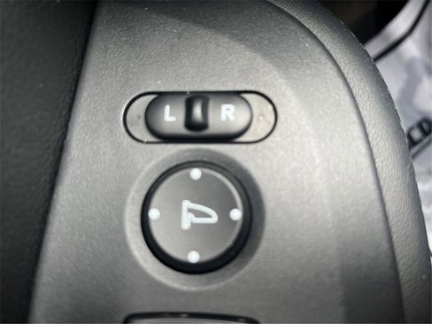 Used 2023 Honda HR-V LX image 40