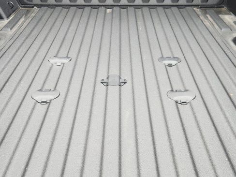 Used 2022 Chevrolet Silverado 2500 LT w/ Convenience Package image 21