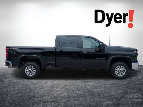 Used 2026 Chevrolet Silverado 2500 LT AWD/4WD image 2