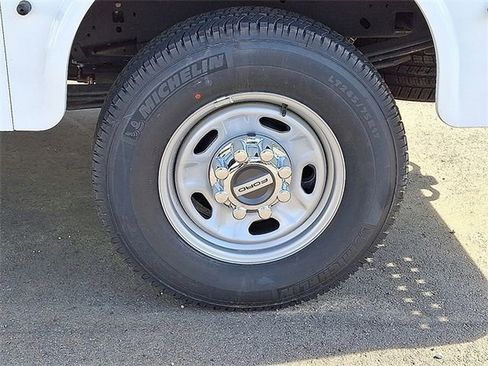 New 2024 Ford F250 XL w/ XL Driver Assist Package image 4