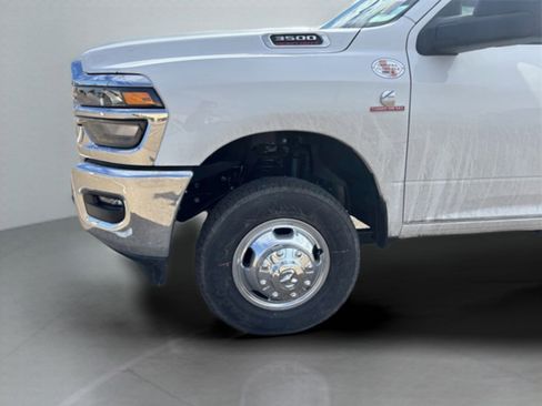New 2026 RAM 3500 Tradesman w/ Chrome Appearance Group A image 9