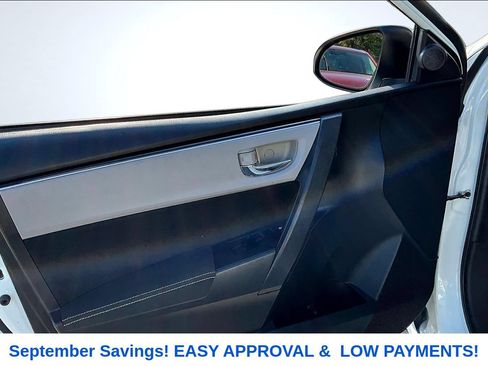 Used 2017 Toyota Corolla LE FWD image 18