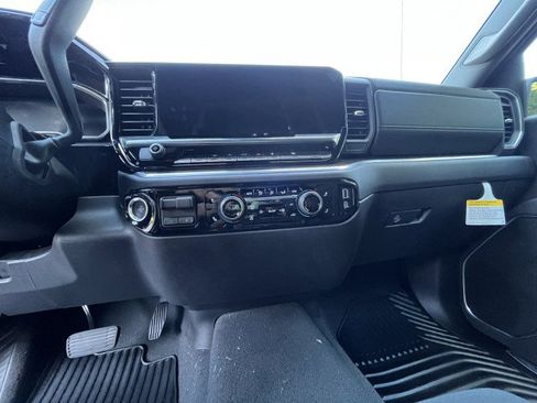 New 2025 Chevrolet Silverado 1500 LT image 8