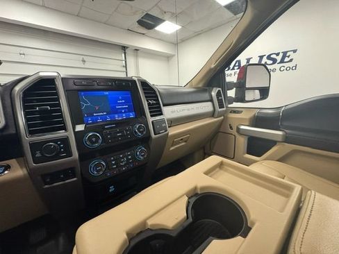 Used 2021 Ford F350 Lariat w/ Lariat Ultimate Package AWD/4WD image 15