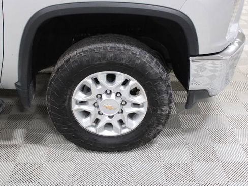 Used 2021 Chevrolet Silverado 2500 LTZ w/ LTZ Convenience Package image 41