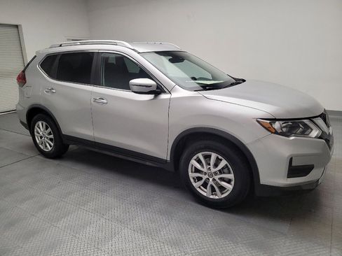 Used 2019 Nissan Rogue SV image 11
