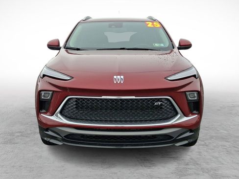 Used 2025 Buick Encore GX Sport Touring image 2