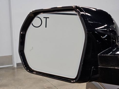 Used 2025 Toyota Tundra Limited image 22