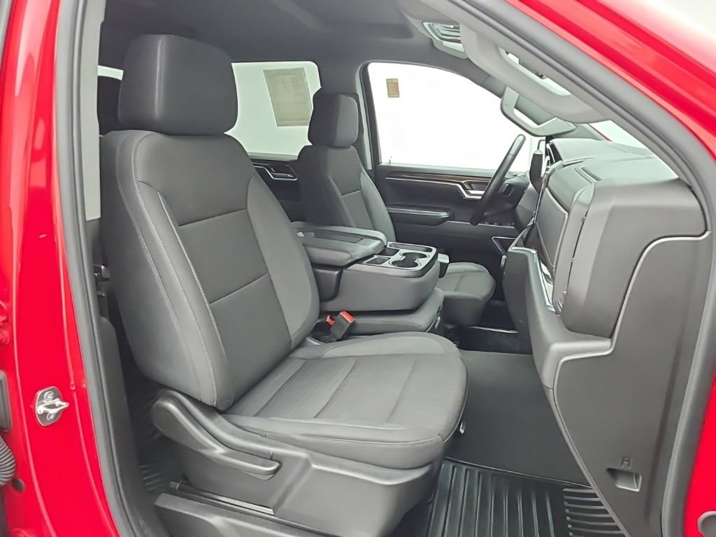 Used 2024 Chevrolet Silverado 1500 LT AWD/4WD image 46