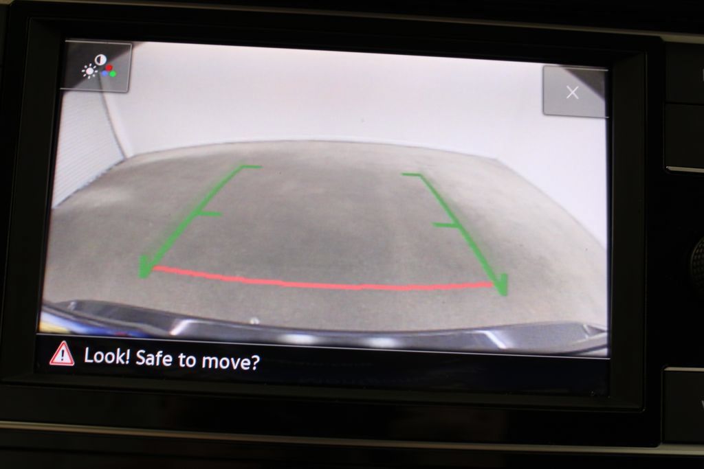 Used 2023 Volkswagen Taos S FWD image 13