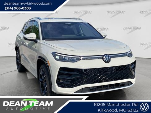 New 2026 Volkswagen Tiguan SEL R-Line AWD/4WD image 1