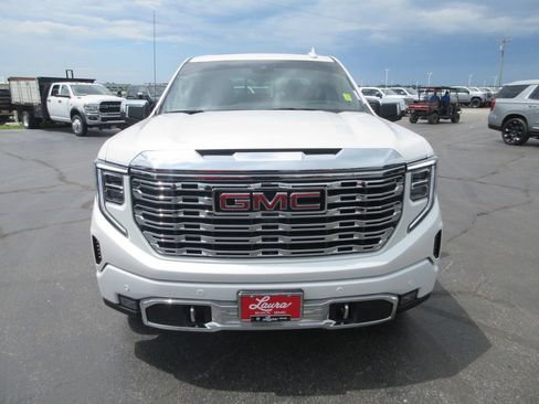 Certified 2024 GMC Sierra 1500 Denali AWD/4WD image 15