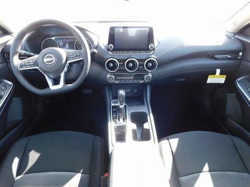 Used 2025 Nissan Sentra SR image 23