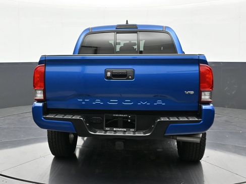 Used 2016 Toyota Tacoma TRD Sport w/ Towing Package RWD image 4