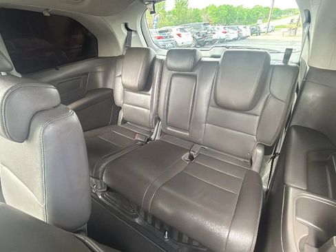 Used 2013 Honda Odyssey Touring Elite image 19