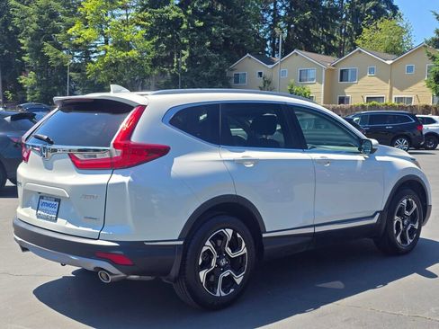 Used 2018 Honda CR-V Touring image 10