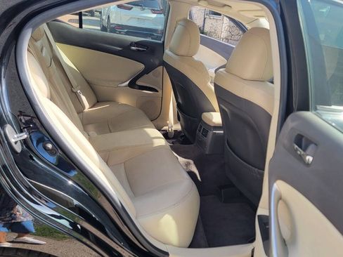 Used 2010 Lexus IS 250 w/ Preferred Accessory Package RWD image 21