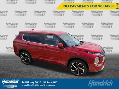 Used 2023 Mitsubishi Outlander SE