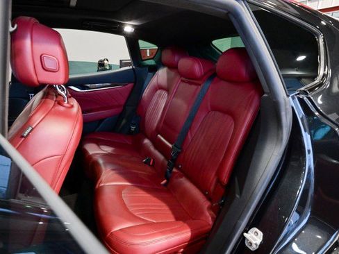 Used 2022 Maserati Levante Modena image 22