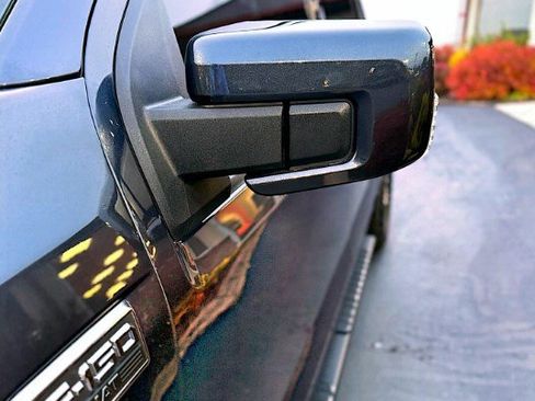 Used 2022 Ford F150 Lariat w/ Max Trailer Tow Package image 4