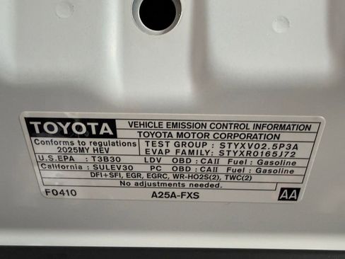 Used 2025 Toyota Camry LE FWD image 43