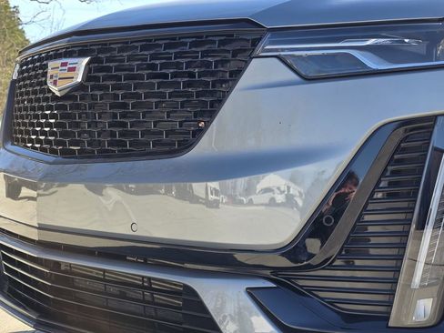 Used 2023 Cadillac XT6 Premium Luxury w/ LPO, Floor Liner Package image 7