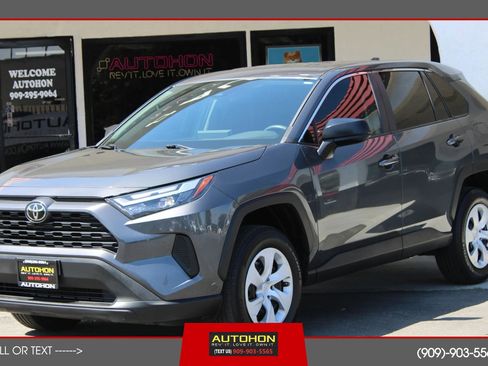 Used 2024 Toyota RAV4 LE FWD image 1