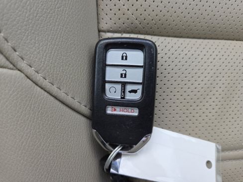 Used 2017 Honda CR-V Touring image 35