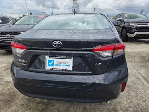Used 2025 Toyota Corolla LE FWD image 3
