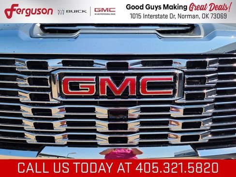 New 2026 GMC Sierra 2500 Denali w/ Denali Reserve Package AWD/4WD image 9