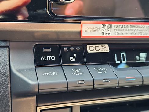 New 2026 Toyota Camry Hybrid AWD/4WD image 12