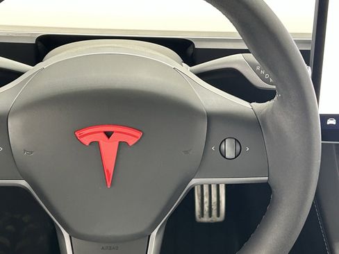Used 2024 Tesla Model Y Performance image 16