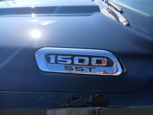 Used 2025 RAM 1500 Lone Star image 11