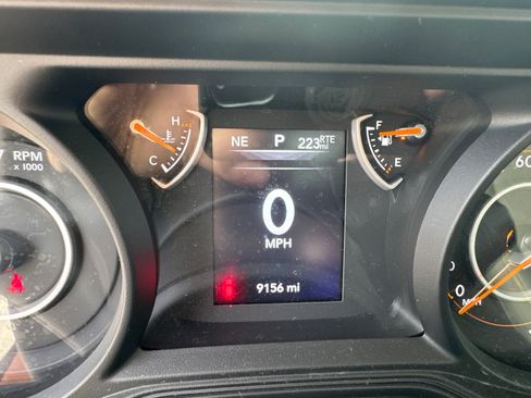 Used 2025 Jeep Wrangler Unlimited Sport AWD/4WD image 24
