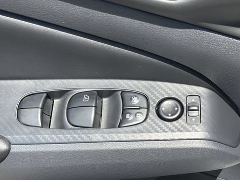 Certified 2025 Nissan Altima 2.5 S FWD image 25