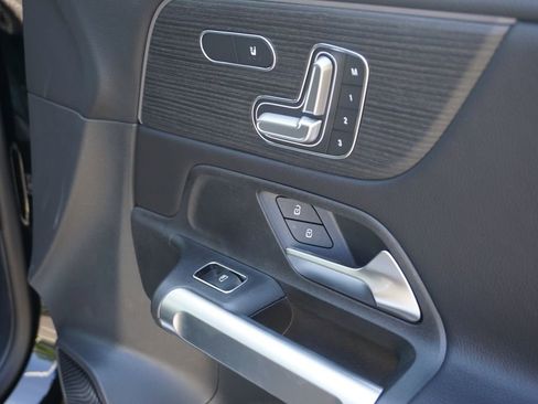 New 2025 Mercedes-Benz GLB 250 4MATIC image 62