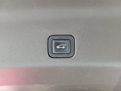 Certified 2023 Cadillac Escalade Sport w/ Touring Package image 9