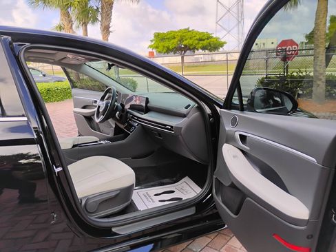Used 2024 Hyundai Sonata SEL w/ Convenience Package FWD image 56