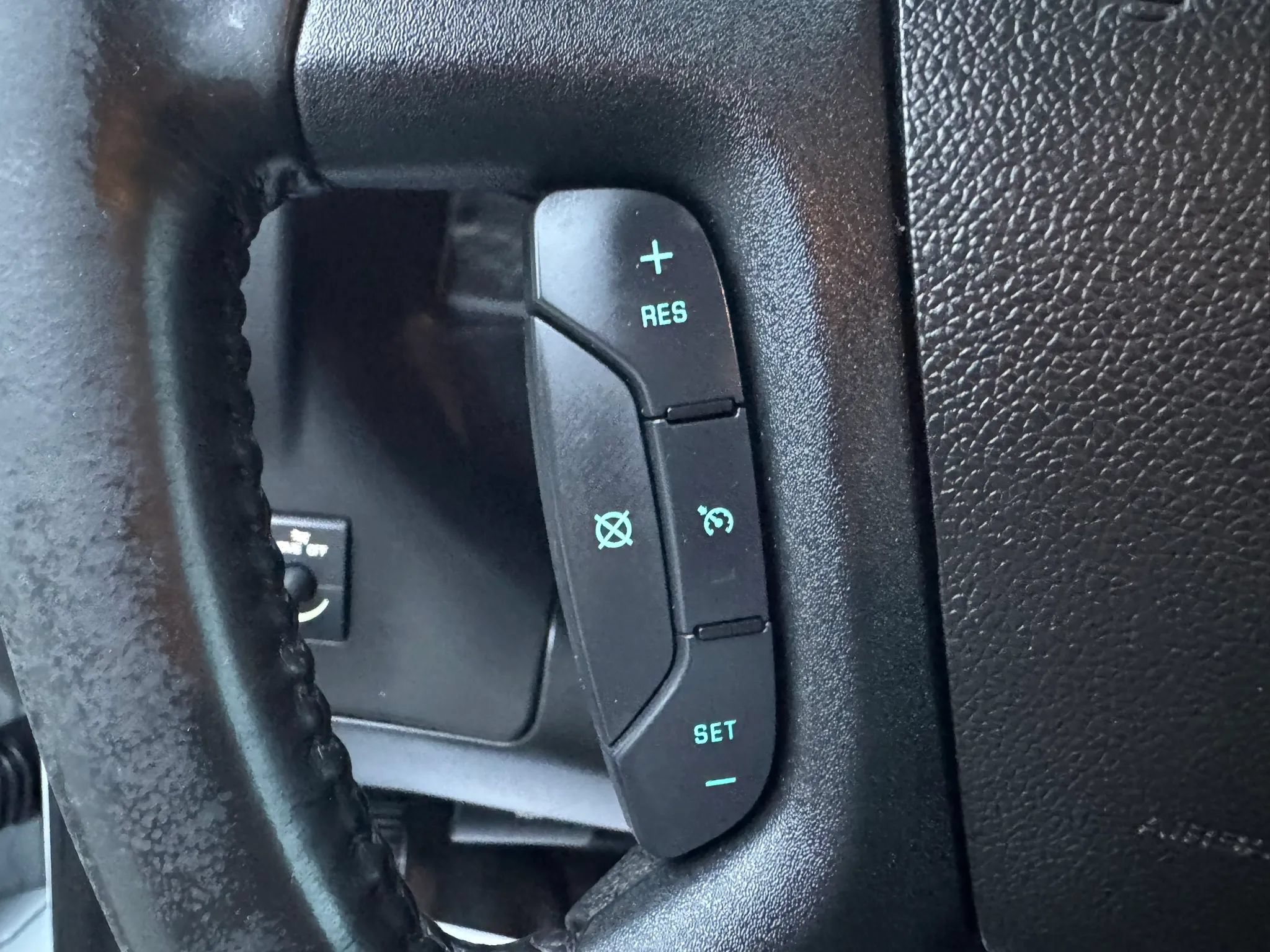 Used 2020 Chevrolet Express 2500 w/ Safety Package RWD image 15