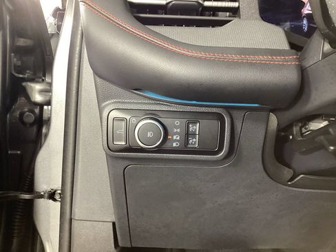 Used 2025 Ford Explorer ST AWD/4WD image 12