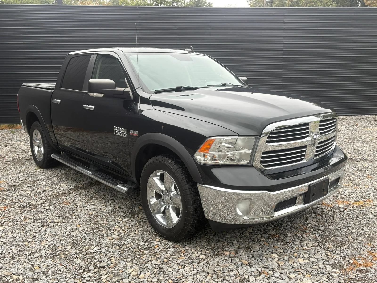 Used 2017 RAM 1500 Big Horn AWD/4WD image 3
