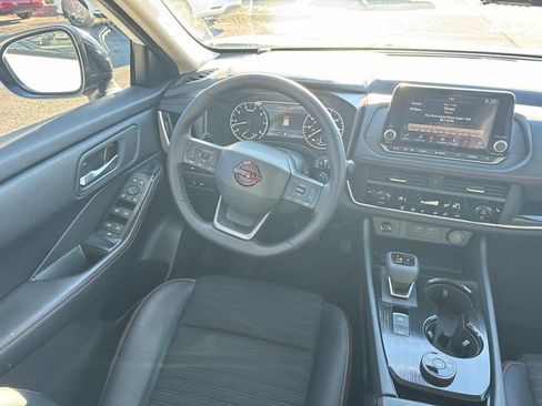 Used 2025 Nissan Rogue Rock Creek image 19