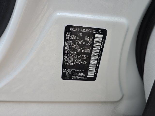 Used 2025 Nissan Armada SL AWD/4WD image 31